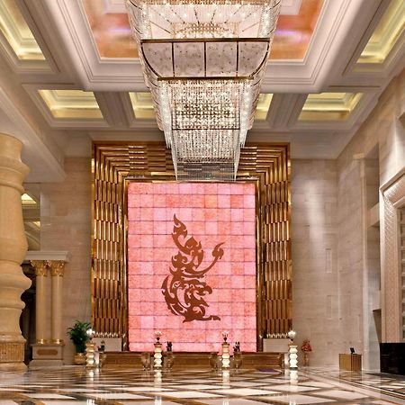 Sheraton Chongqing Hotel Exterior foto