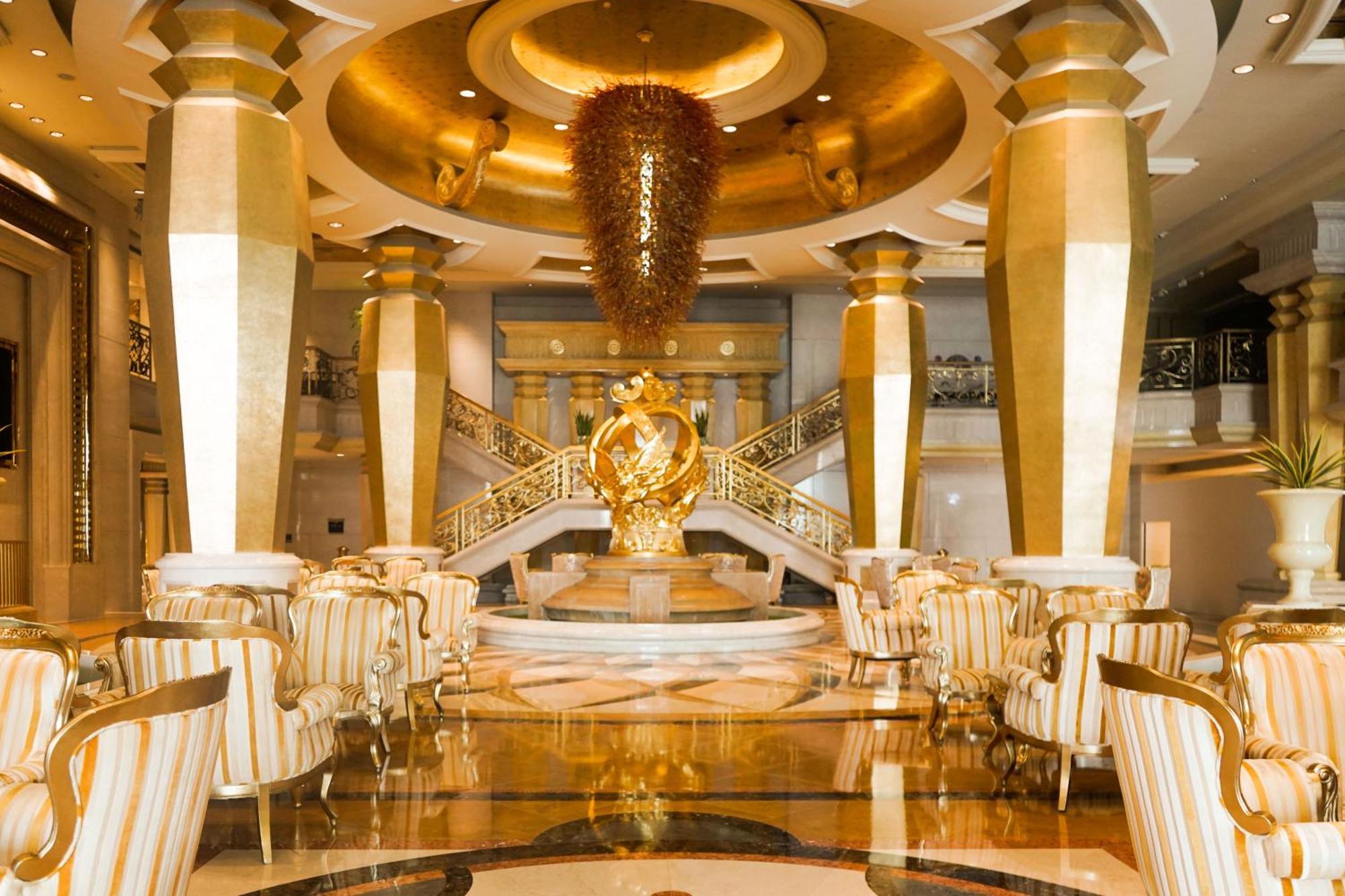 Sheraton Chongqing Hotel Exterior foto